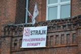 Malbork. Gimnazjaliści zdają egzamin, ale strajk nauczycieli cały czas trwa