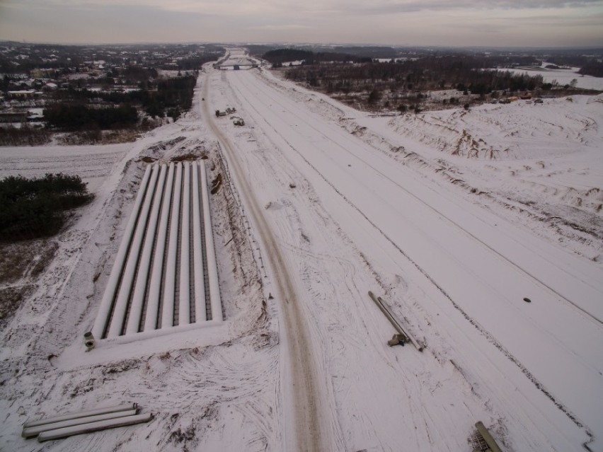 Autostrada A1 zimą z lotu ptaka. Co się dzieje od Rząsawy przez Lgotę po Blachownię? ZDJĘCIA