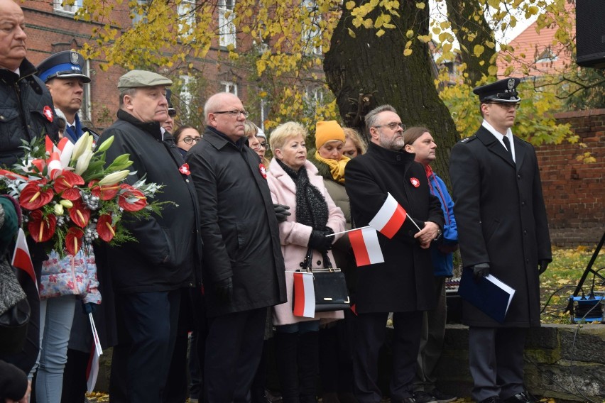 Malbork. Święto Niepodległości 2019 [ZDJĘCIA cz. 2]. Uroczystość pod Pomnikiem Armii Krajowej