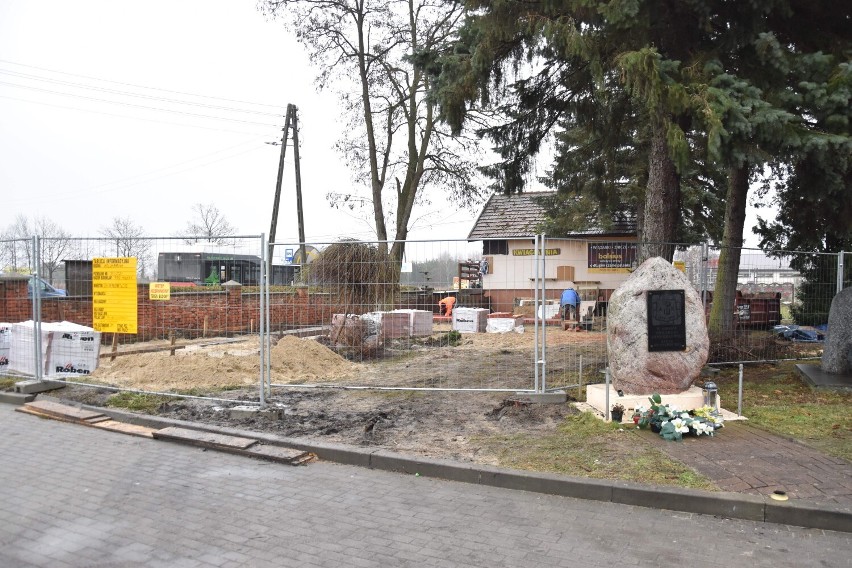 Malbork. Kolumbarium już powstaje na Cmentarzu Komunalnym. Ściana pamięci będzie gotowa wiosną