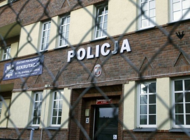 Legnica: ojciec chciał wyrzucić niemowlę przez okno