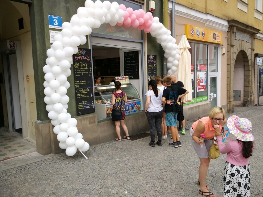 „Ferayna Cafe" w Wałbrzychu już otwarta! Poczuj smak wakacji