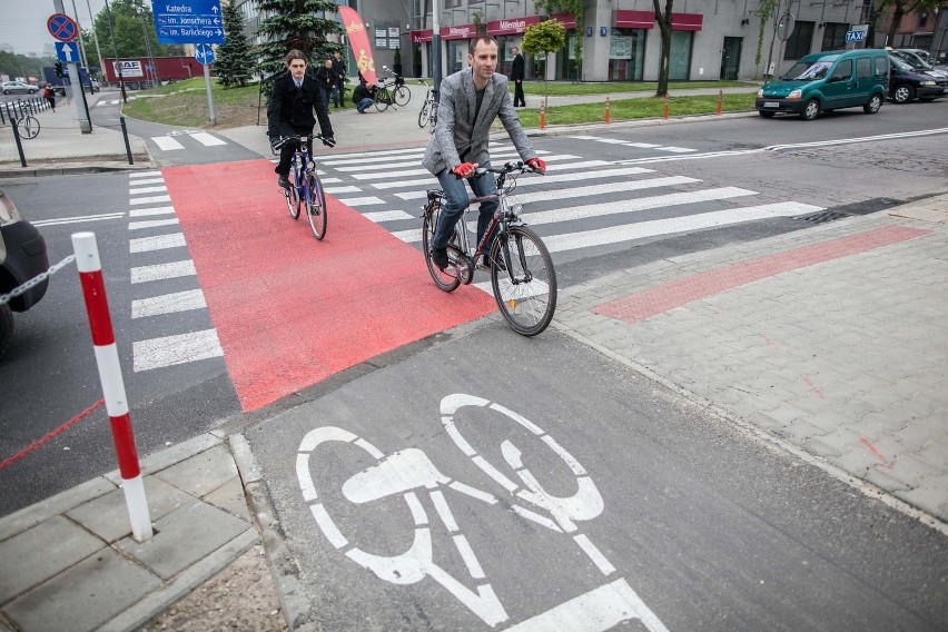 Nowa ścieżka rowerowa w Łodzi. Otwarto drogę na Widzew [ZDJĘCIA]