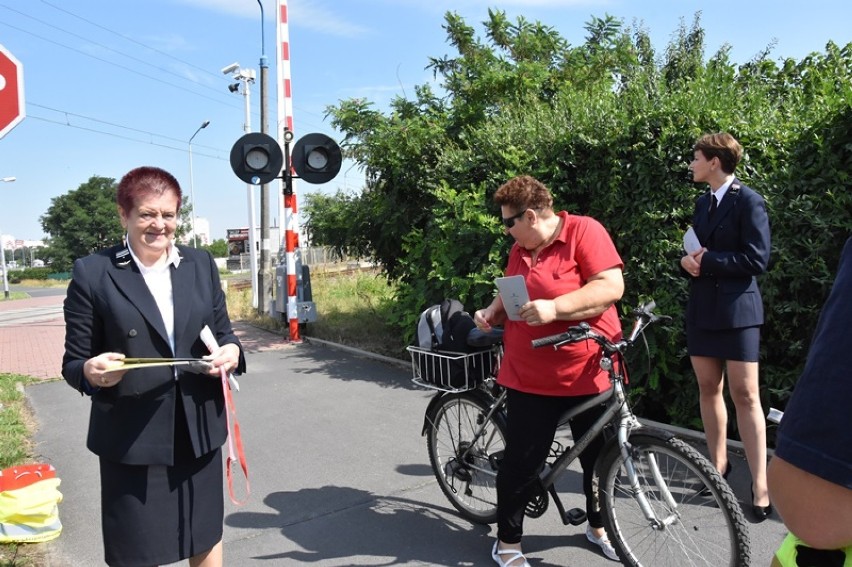 Akcja Bezpieczny Przejazd - "Szlaban na Ryzyko" w Legnicy {ZDJĘCIA]