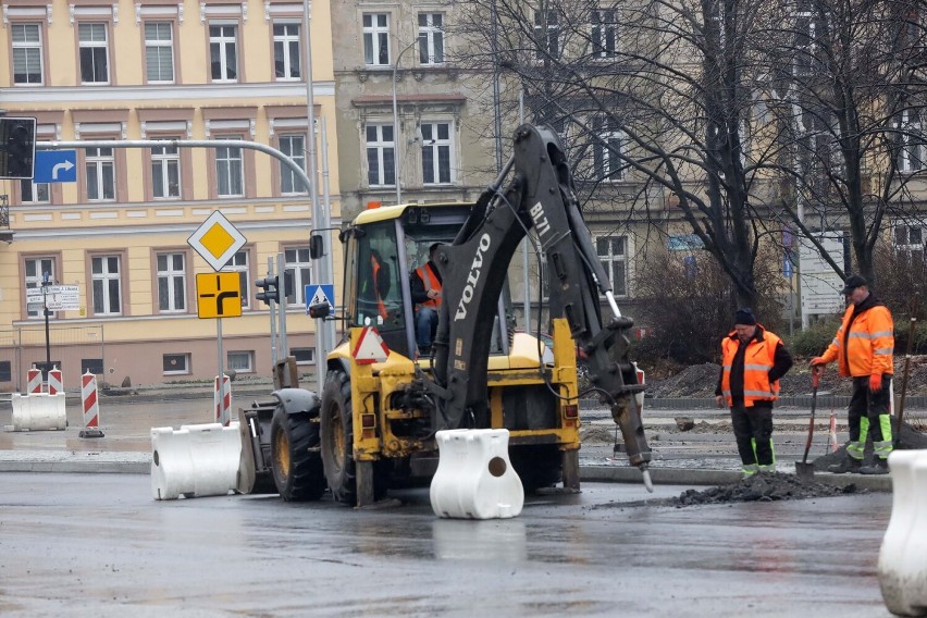 Trwa remont ulicy Pocztowej w Legnicy, zakończenie w grudniu, zobaczcie aktualne zdjęcia