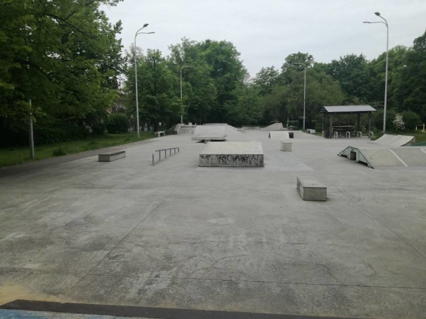 Skatepark w Kaliszu. Chcą zmian w regulaminie i remontu...