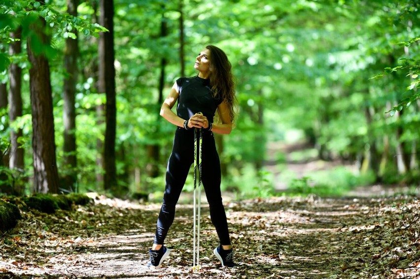 Rajd nordic walking o zmroku w ramach Wielkiej Orkiestry Świątecznej Pomocy