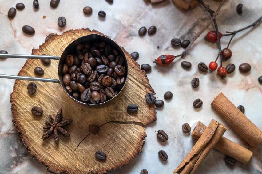 Picie kawy z cynamonem może znacznie przyspieszyć przemianę...