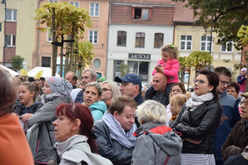 Cleo zaśpiewała na otwarciu starogardzkiego Rynku ZDJĘCIA 