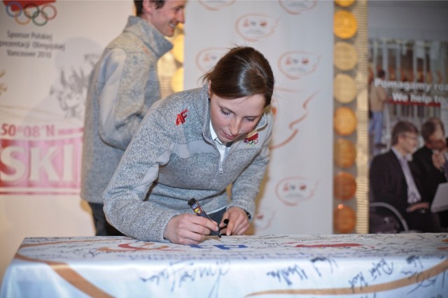 Agnieszka Gąsienica-Daniel (dziś Gąsienica-Gładczan) składała przysięgę olimpijską przed igrzyskami w Vancouver w 2010 roku. Teraz w jej ślady idzie siostra Maryna