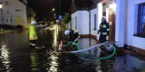 Konin. Nawałnica nad miastem. Woda wdzierała się do Urzędu Stanu Cywilnego