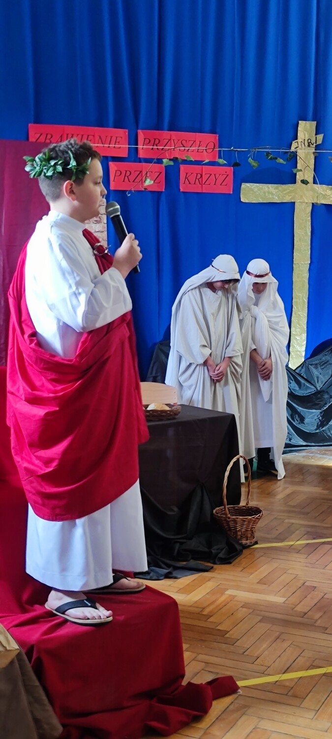 Wielkanocne przedstawienie w Zespole Szkół w Brudnowie
