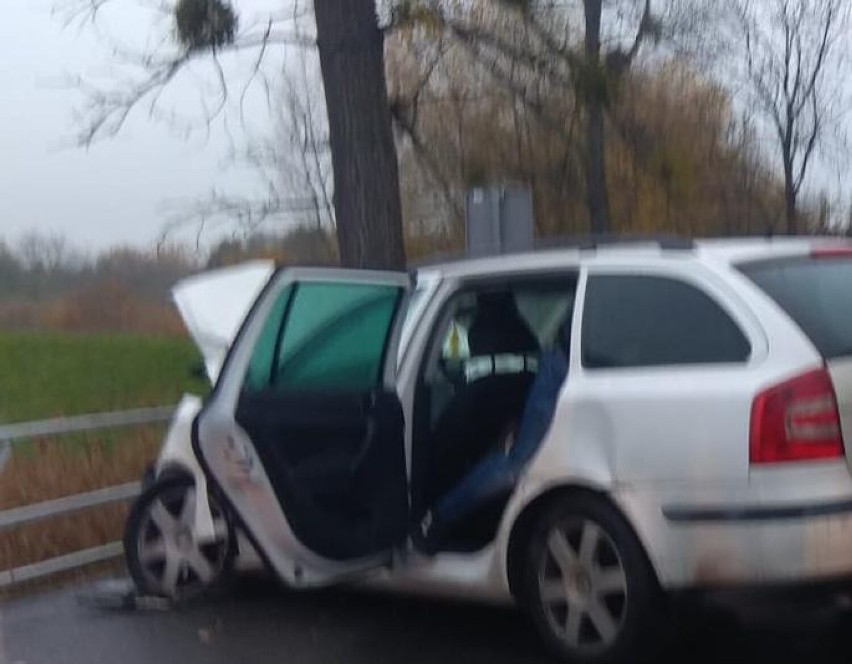 Wypadek między Brzegiem, a Brzeziną - 16.11.2022r.