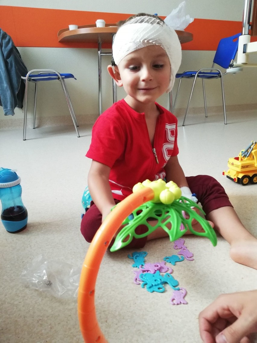 3-letni Mikołaj z Gubina przeszedł operację wszczepienia...