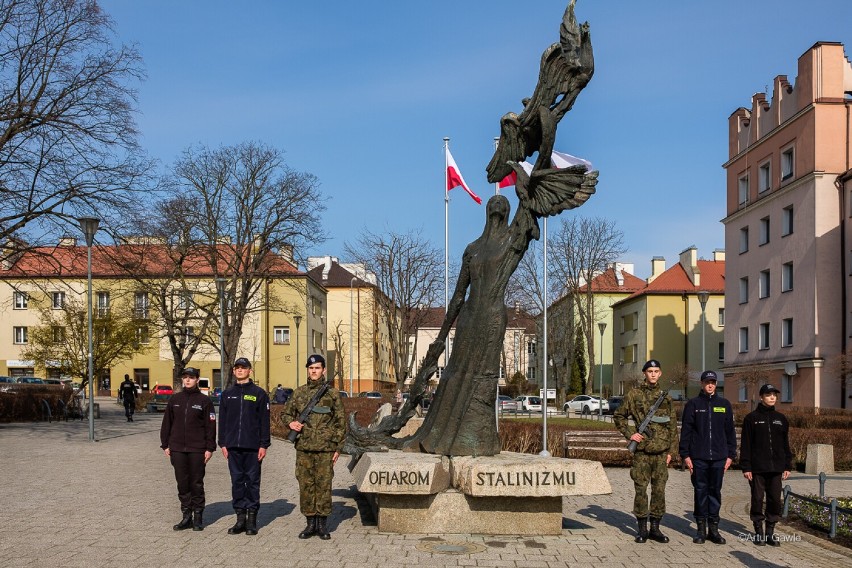 Tarnów. Obchody Narodowego Dnia Pamięci Żołnierzy Wyklętych i minuta ciszy dla ofiar wojny na Ukrainie [ZDJĘCIA]