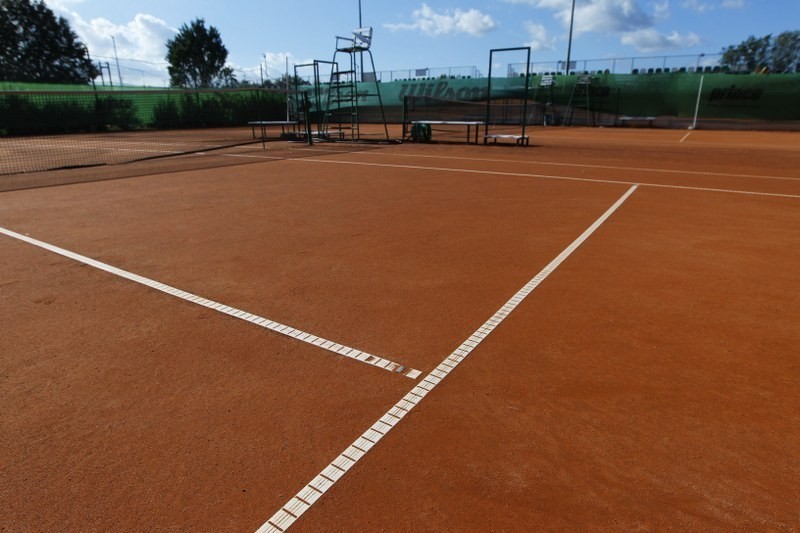 Warta Poznań pozbywa się kortów tenisowych przy Drodze Dębińskiej [ZDJĘCIA]