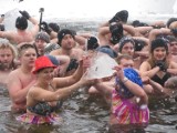 WOŚP w Ostrowie: kąpiel morsów [FOTO]