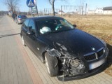 Skoda zderzyła się z BMW. Kierująca tłumaczyła, że oślepiło ją słońce