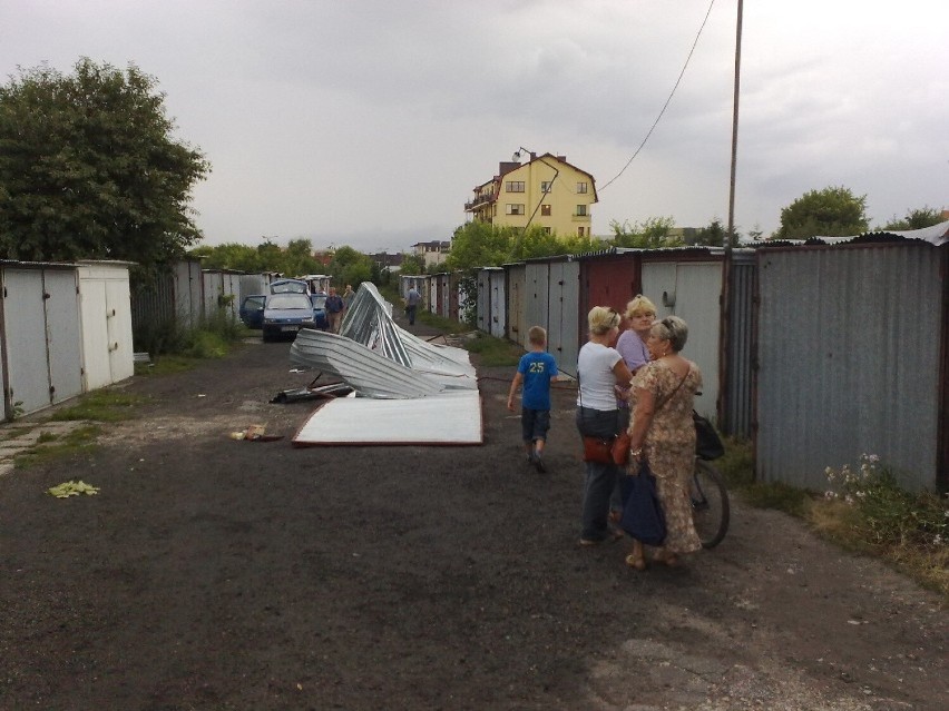 Krajobraz po trąbie powietrznej, która przeszła przez Bydgoszcz 11 lat temu. Pamiętacie? Zobaczcie zdjęcia i wideo! 