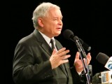Kaczyński w Jeleniej Górze. Spotkanie prezesa Jarosława Kaczyńskiego w jeleniogórskim teatrze