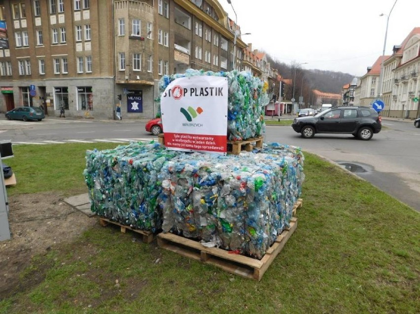 Wałbrzych nie odpuszcza w walce z plastikiem. Jest nowa uchwała plastikowa!