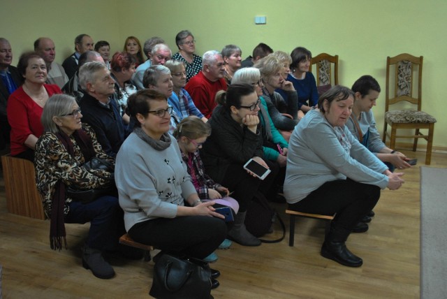 Dzieci z Przedszkola Samorządowego nr 1 "Bajka" w Ciechocinku przygotowały dla swoich babć i dziadków artystyczną niespodziankę. Na publiczność czekały wiersze, piosenki i pokazy taneczne, a na koniec słodki poczęstunek.