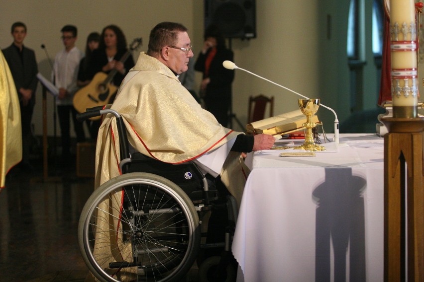 Trzetrzewina. Nie żyje ojciec Stanisław Olesiak, sądecki duszpasterz środowisk osób niepełnosprawnych [ZDJĘCIA]