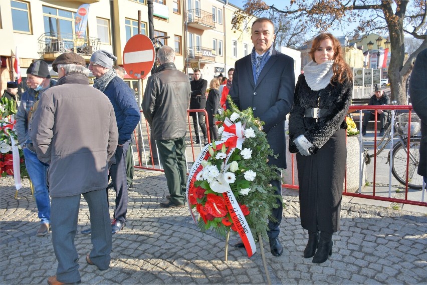 Chełm. Na uroczystość 103. rocznicy odzyskania niepodległości przez Polskę przybyło wielu mieszkańców. Zobacz zdjęcia