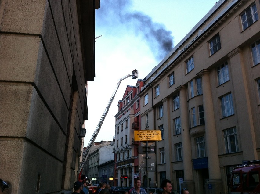 Kraków: pożar hotelu Wielopole [ZDJĘCIA INTERNAUTY]