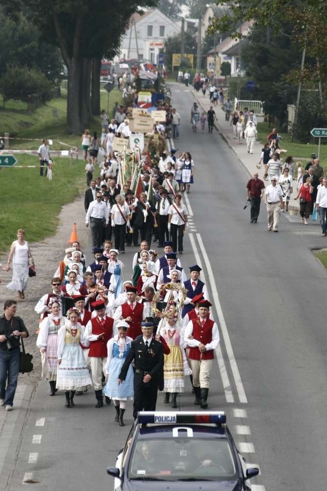 Dożynki powiatowo-gminne w Szydłowie [ZDJĘCIA]