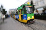 Wilda: Tramwaju linii nr 9 zderzył się z autem osobowym