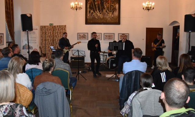Koncert i niebanalne zwiedzanie zamku w Golubiu-Dobrzyniu były elementami projektu "Muzycznie dla Klimka", który powstał w celu pomocy Klemensowi Szumannowi