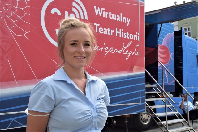 Wirtualny Teatr Historii "Niepodległa" zawitał na Główny Rynek w Kaliszu