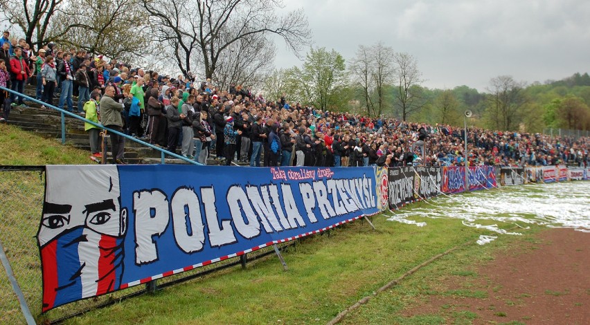 Kibice na meczu Polonii Przemyśl z Wisłą Kraków
