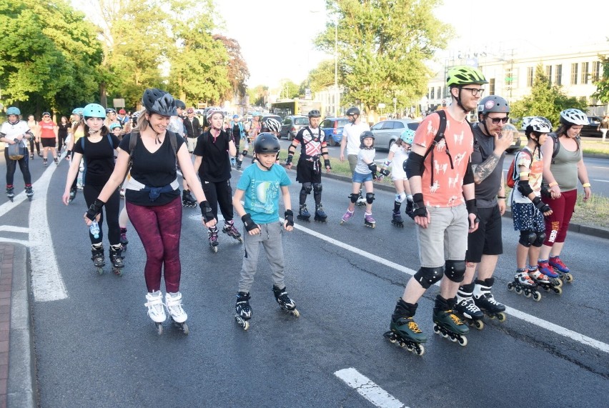 Nightskating, czyli Święto Rolek w Zielonej Górze. Zobacz,...