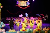 Przedszkolaki z "dziewiątki" wystąpiły na scenie dla babć i dziadków [ZDJĘCIA]