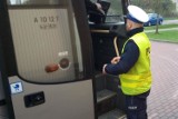 Policjanci z Krosna Odrzańskiego i Gubina kontrolują autokary przed wyjazdami (ZDJĘCIA)