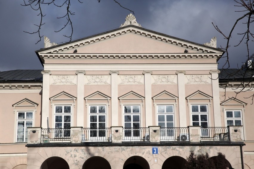 Pałac przy pl. Litewskim szykuje się do przebudowy. Będzie siedzibą muzeum. Zobacz zdjęcia
