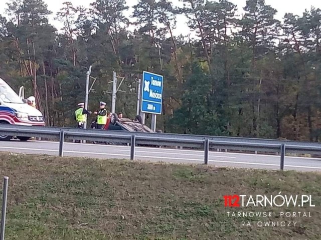 Na 485 kilometrze autostrady A4 pomiędzy Brzeskiem a Tarnowem występują duże utrudnienia w ruchu