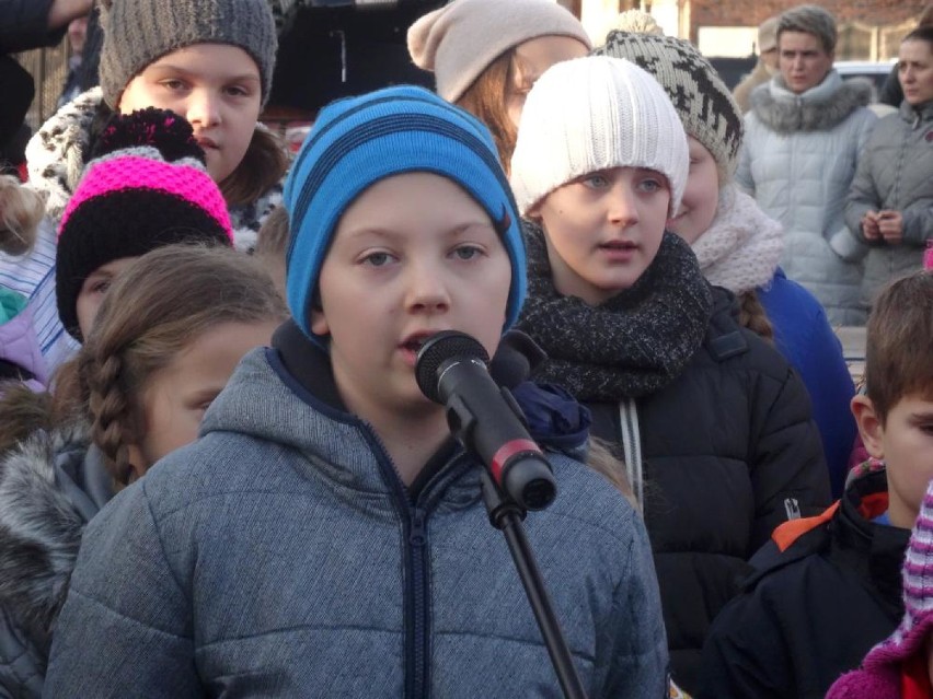 Wigilia w Budzyniu: Na Rynku odbyło się spotkanie świąteczne