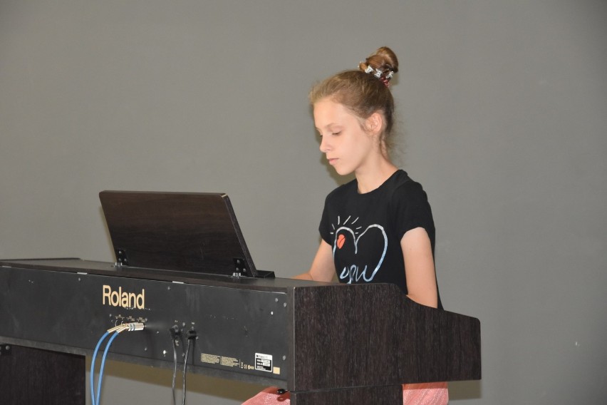 Uczniowie szkoły muzycznej często koncertują w Nakle