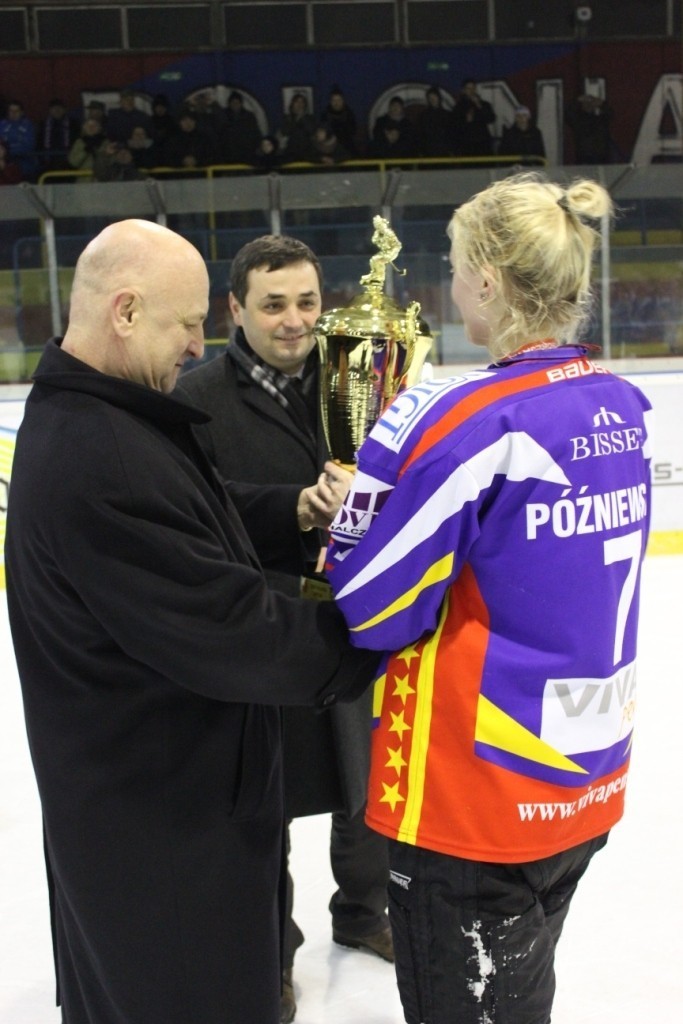 Polonia Bytom: Nasze dziewczyny mistrzyniami Polski w hokeju na lodzie