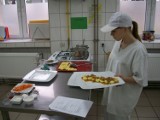 Żarki: uczniowie przystąpili do egzaminu próbnego w zawodzie kucharz [ZDJĘCIA]