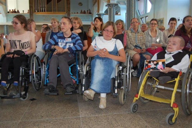 2 grudnia w Kartuzach osoby niepełnosprawne i rodziny osób z niepełnosprawnością, będą mogły uzyskać od specjalistów porady m.in. na temat należnych im świadczeń.