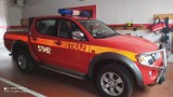 Rawiccy strażacy moją samochód do zadań specjalnych. To Mitsubishi L200, przekazane z pilskiej jednostki