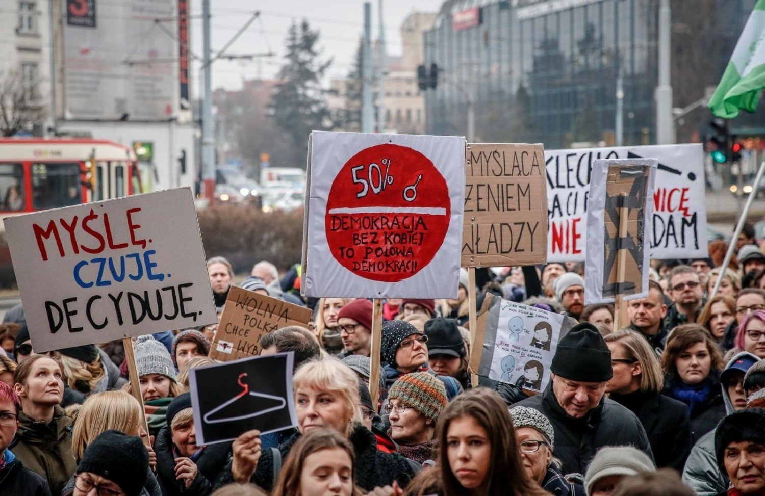 Raport o aborcji w Polsce 2019. Ile aborcji przeprowadzili lekarze w Podlaskiem? Ministerstwo Zdrowia podało dane (ZDJĘCIA)