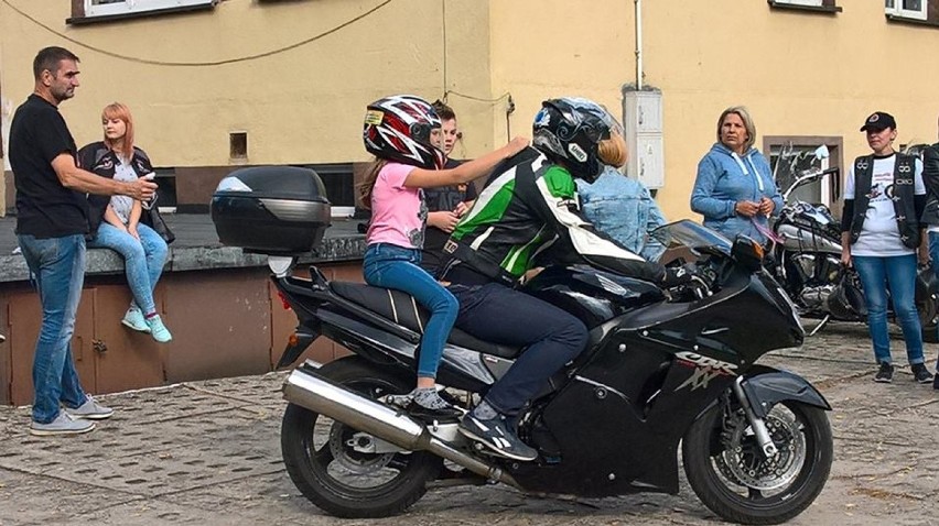 Stowarzyszenie Motocyklistów „Sieradzanie” podsumowało kolejny etap charytatywnej akcji. Ostatnia zbiórka przyniosła prawie 8 tys. zł (fot)