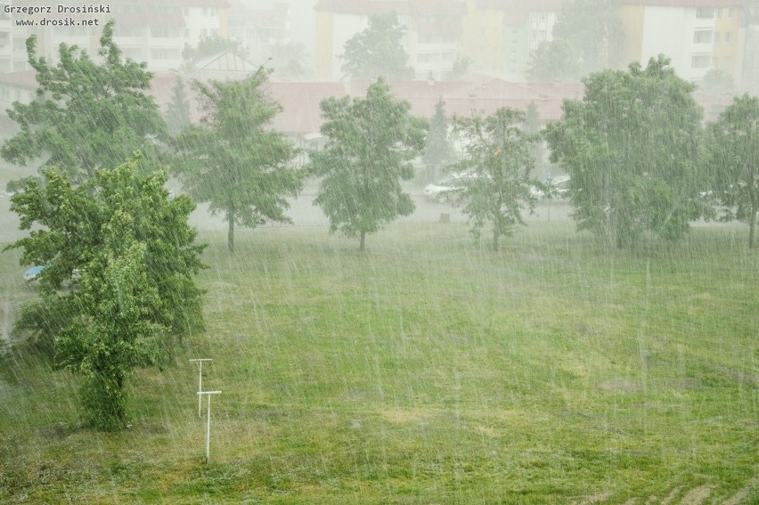 Potężna ulewa nad Kwidzynem. Czekamy na Wasze zdjęcia!