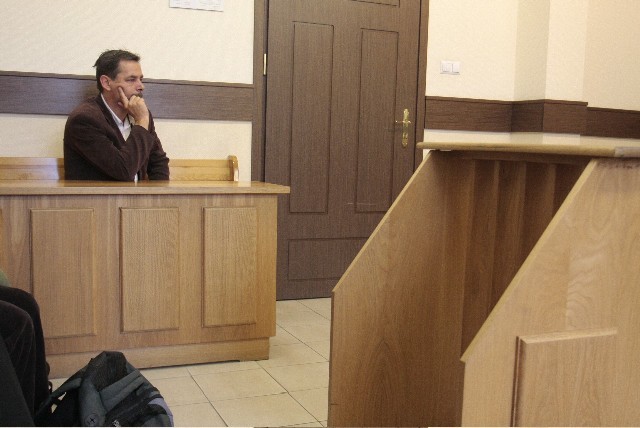 Arseniusz Finster na sali sądowej