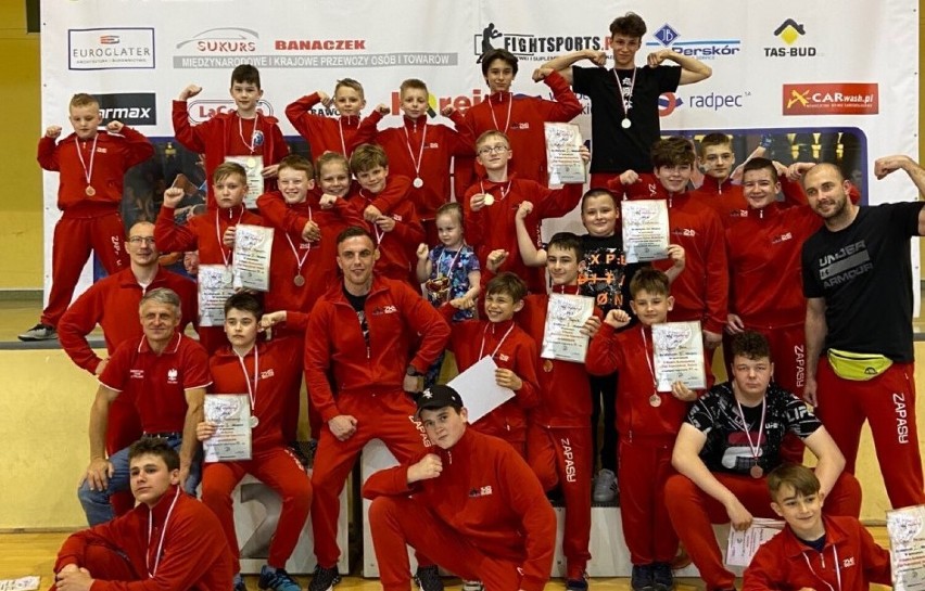 Zapaśnicy ZKS Radomsko zdobyli 20 medali podczas turnieju w Radomiu!